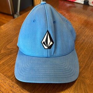 Men’s Volcom Blue Embroidered size S M flex fit Hat